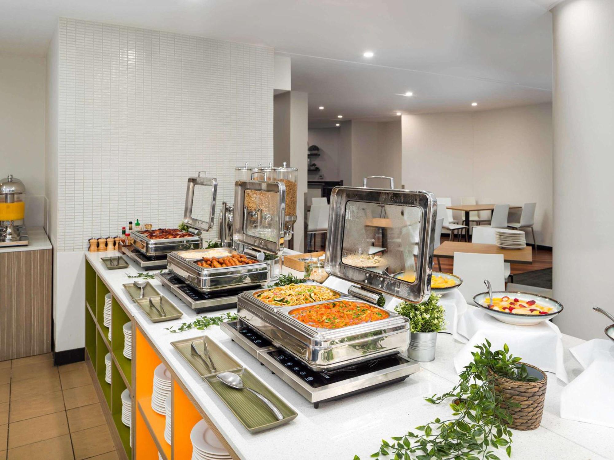 Mercure Welcome Melburne Exterior foto
